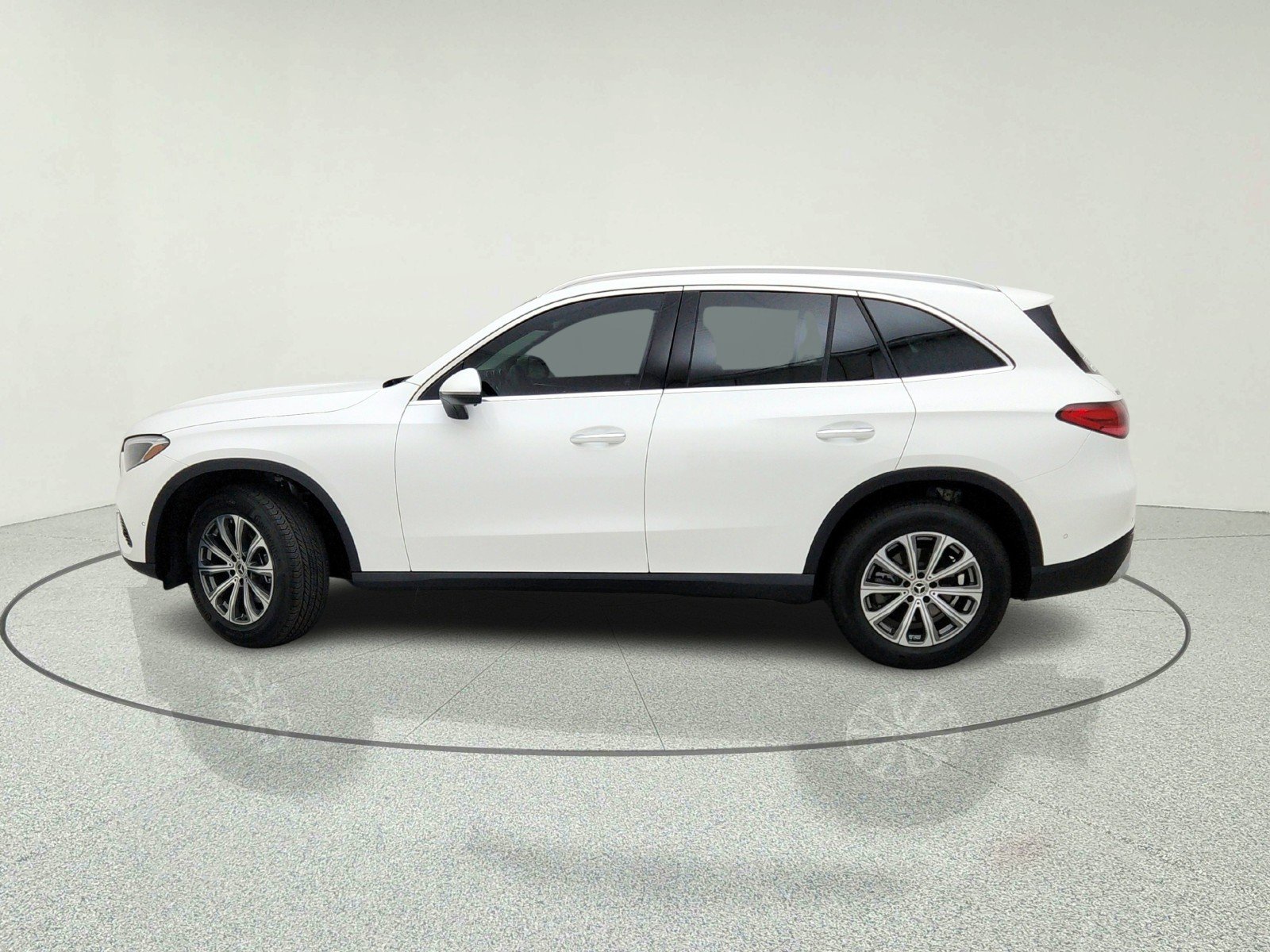 Certified Used 2024 Polar White Mercedes-Benz GLC 300 image 14