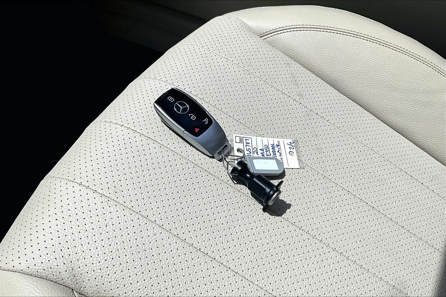 Used 2020 designo Diamond White Metallic Mercedes-Benz E 350 image 14