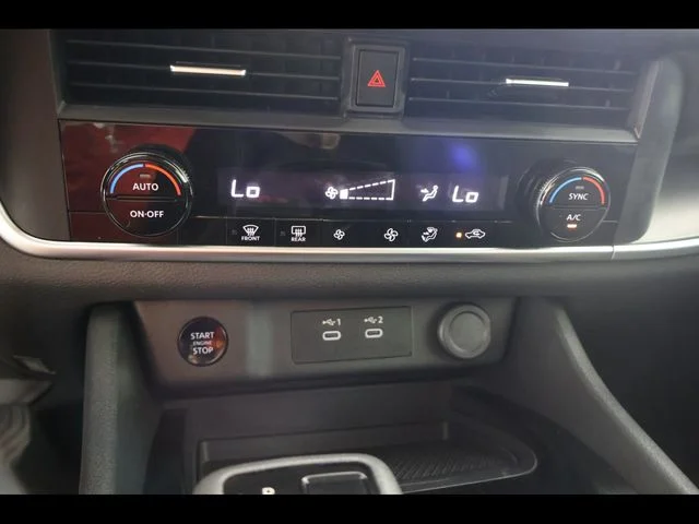 Used 2025 Beige/tan Nissan SV image 15