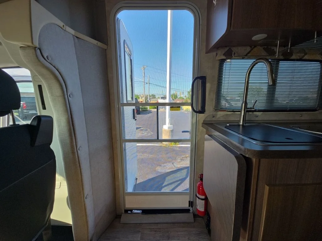 Used 2016 Silver Ram Winnebago image 19