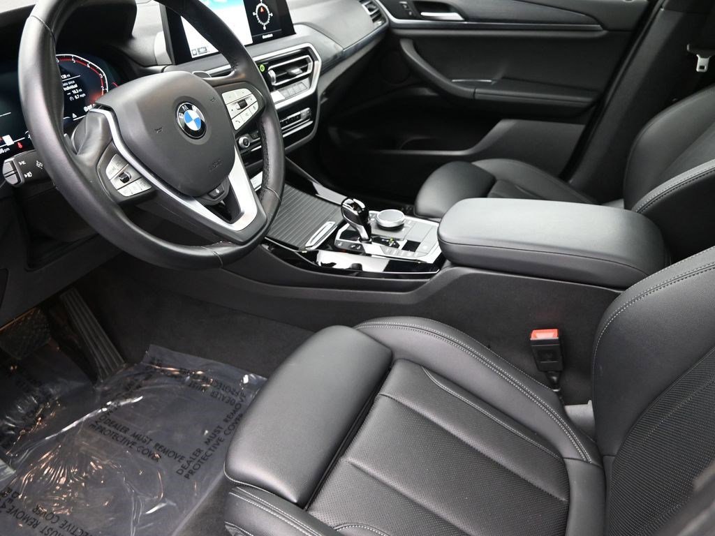 Used 2024 White Metallic BMW xDrive30i image 15
