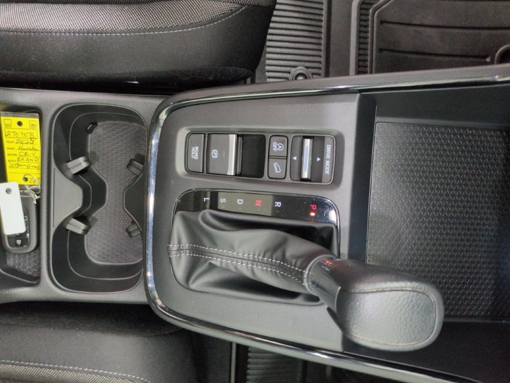 2025 Honda CR-V EX - Photo 30