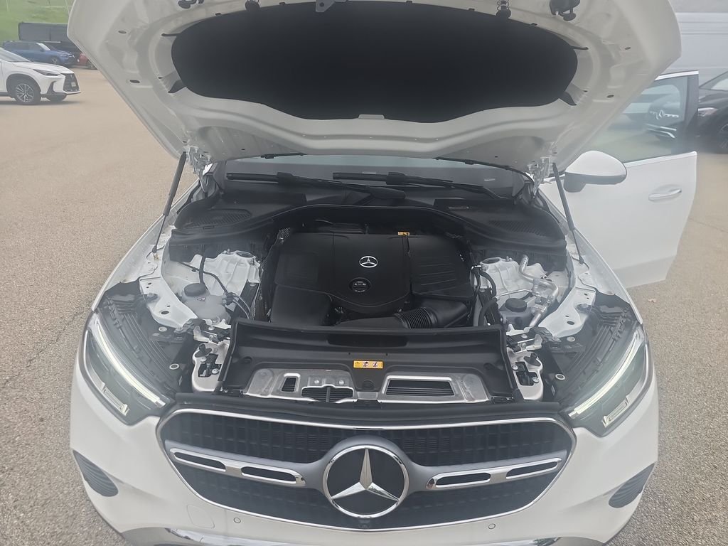 Used 2026 White Mercedes-Benz GLC 300 image 25