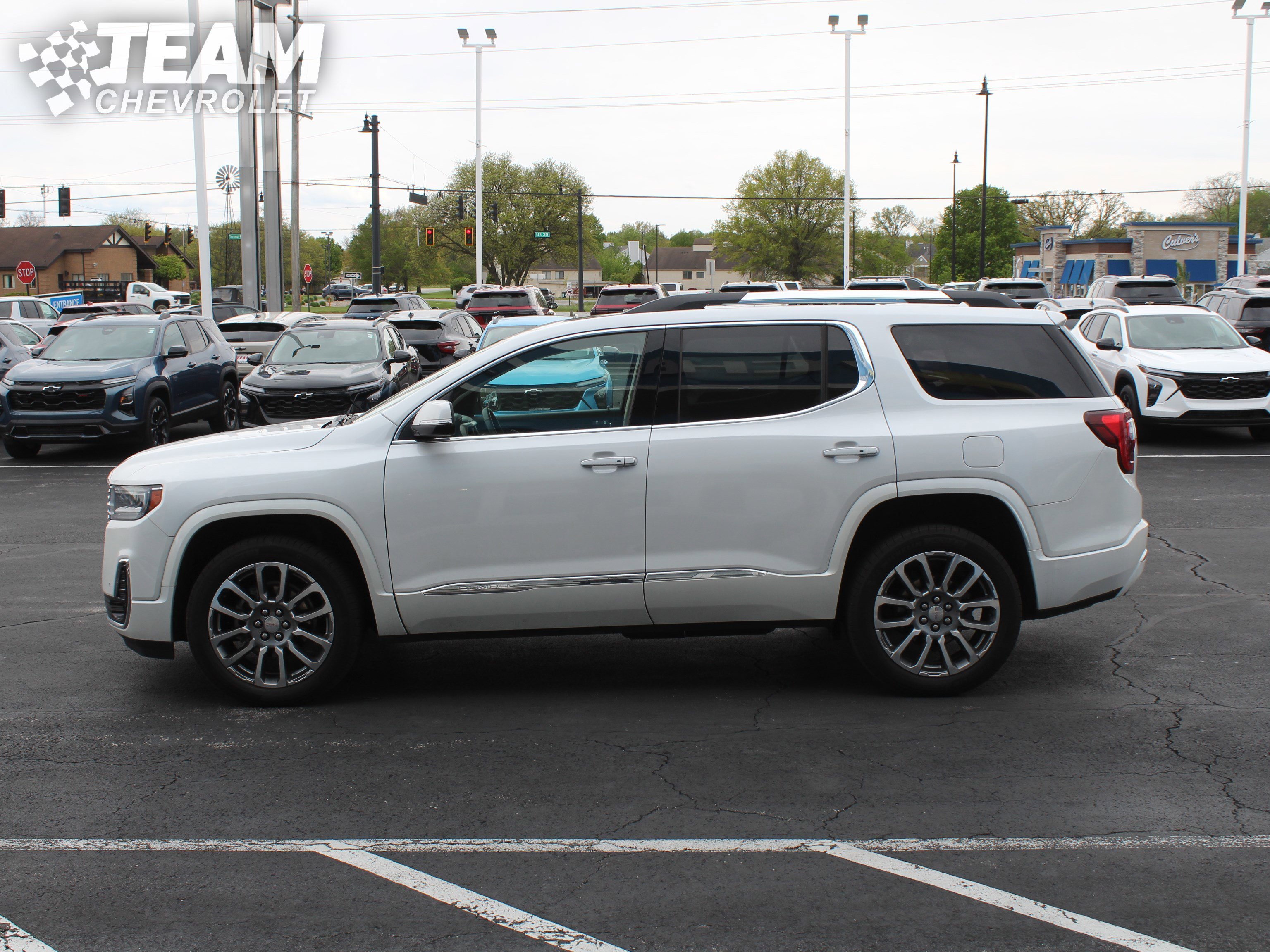 2023 GMC Acadia Denali - Photo 7