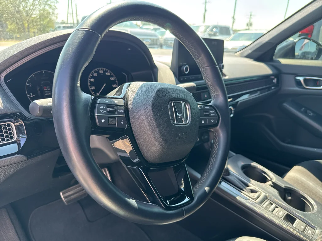 Used 2023 Platinum White Pearl Honda Sport image 15