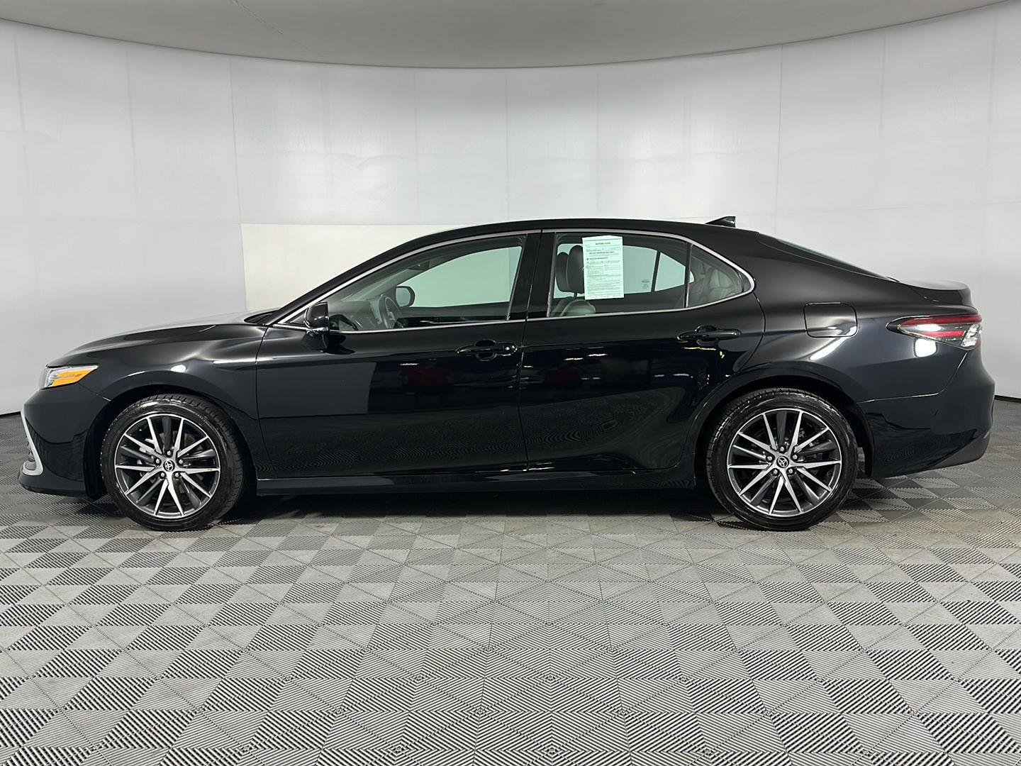 Used 2023 Midnight Black Metallic Toyota XLE image 5