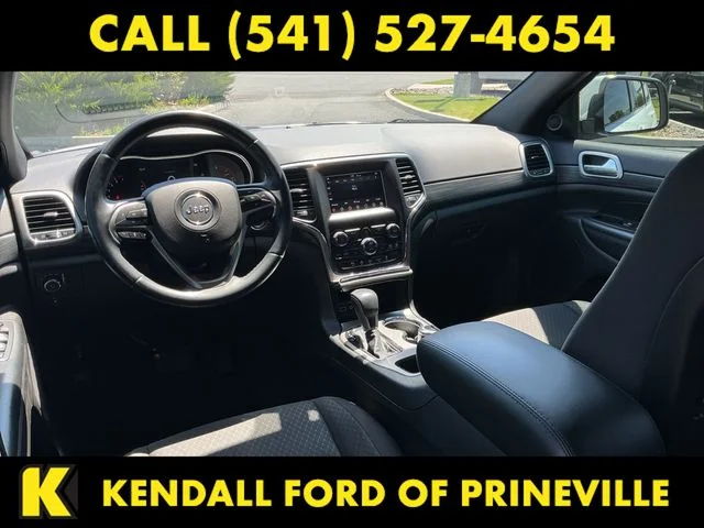 Used 2019 Bright White Clearcoat Jeep Laredo image 29
