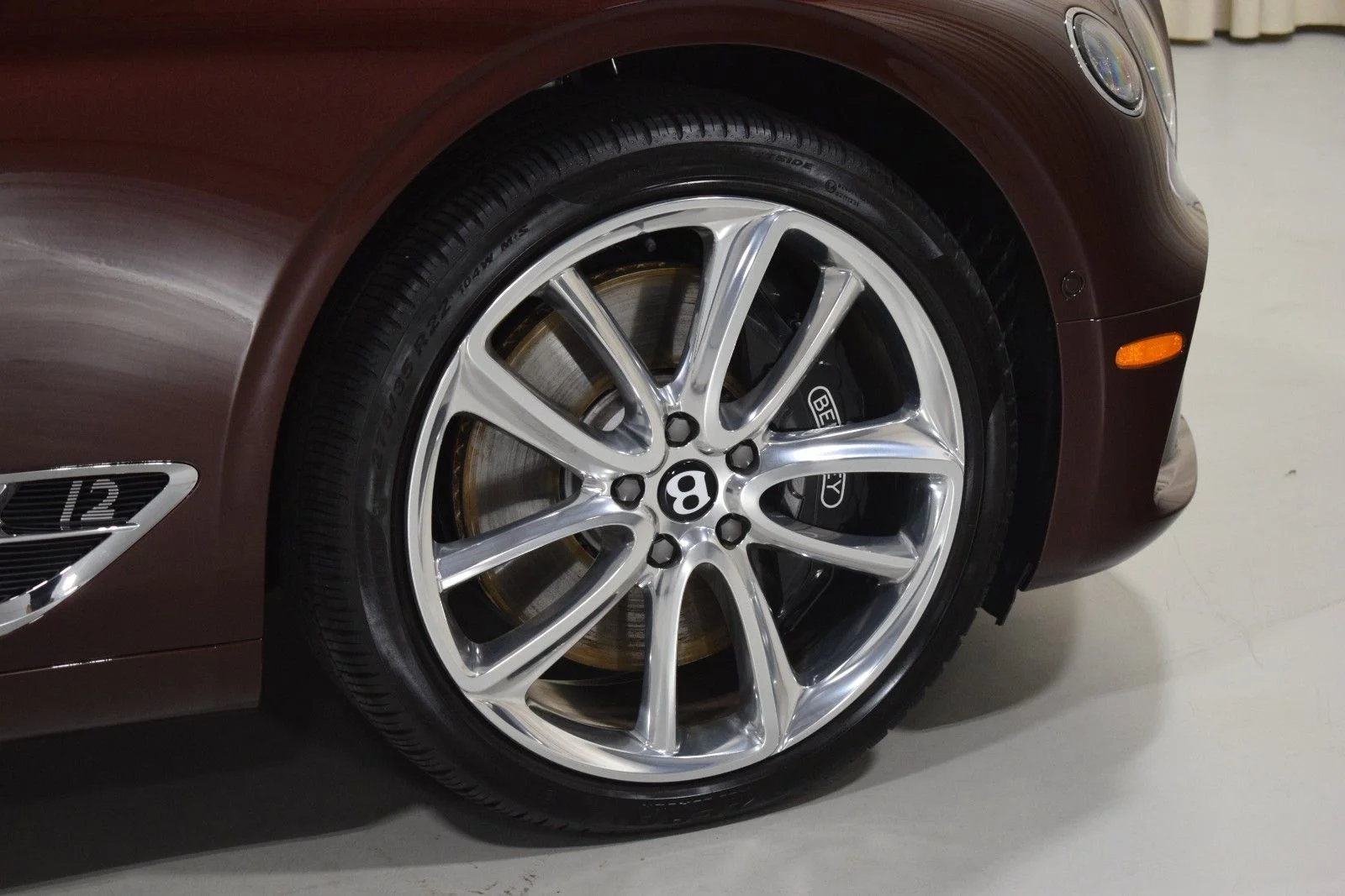Used 2021 Red Bentley  image 7