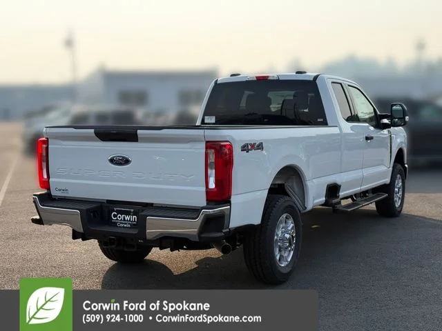 New 2026 Oxford White Ford XLT image 13