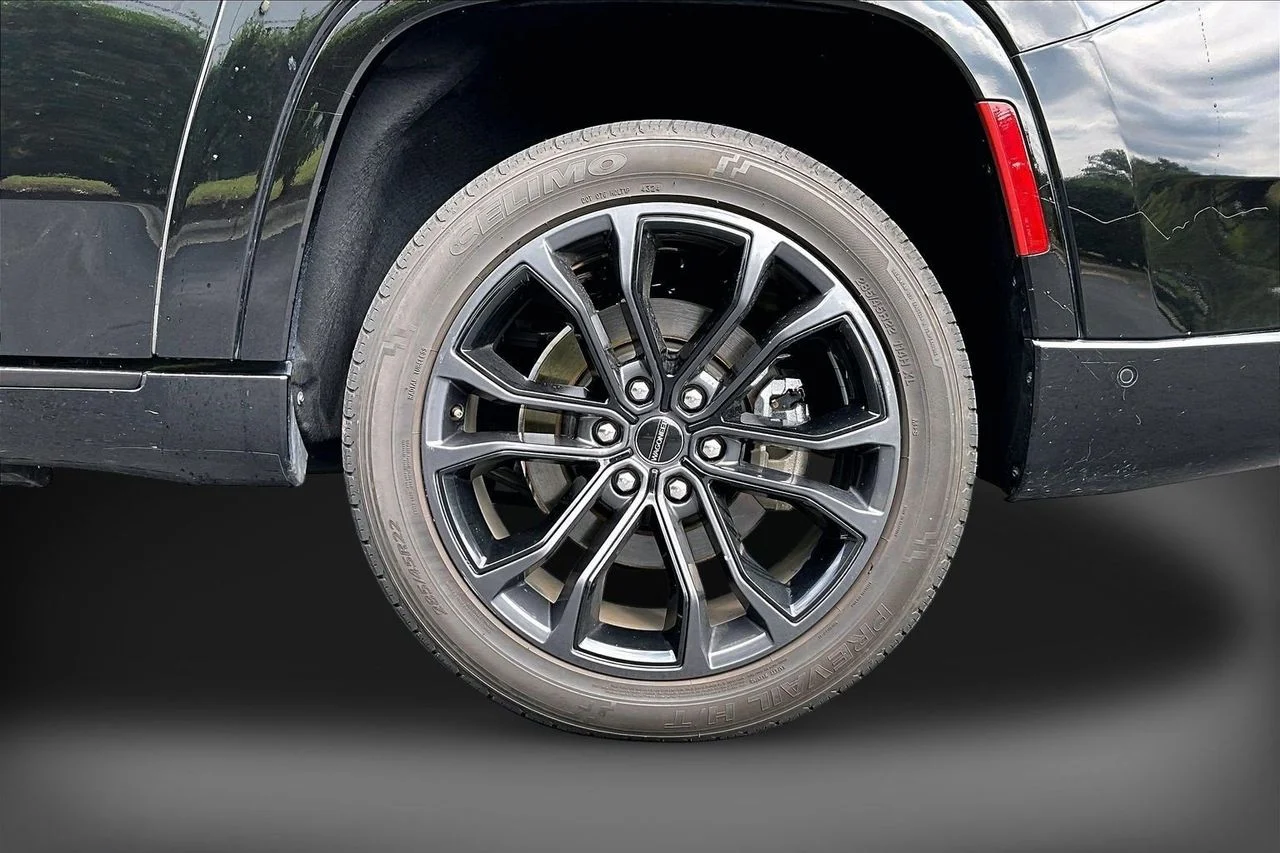Used 2024 Black Jeep Series II image 36