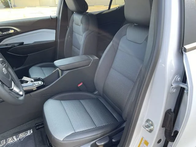 2026 Chevrolet Trax LT - Photo 11