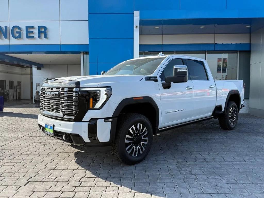 New 2026 Summit White GMC Denali Ultimate image 4
