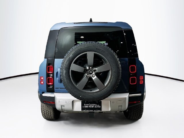 Used 2025 Blue Land Rover S image 6