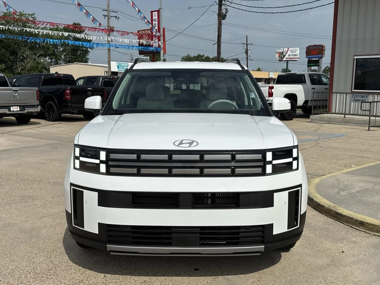 Used 2025 Serenity White Hyundai SEL image 2