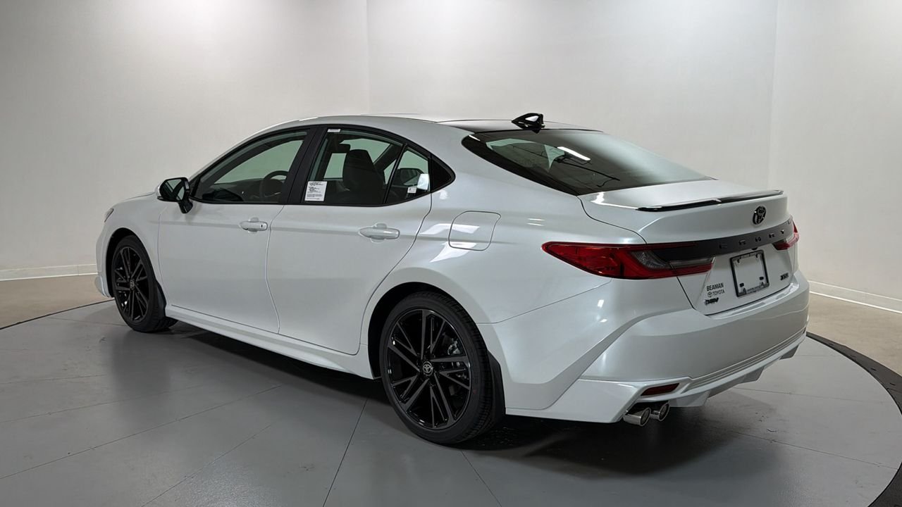 New 2026 Wind Chill Pearl <sup>1</sup> Toyota  XSE image 7