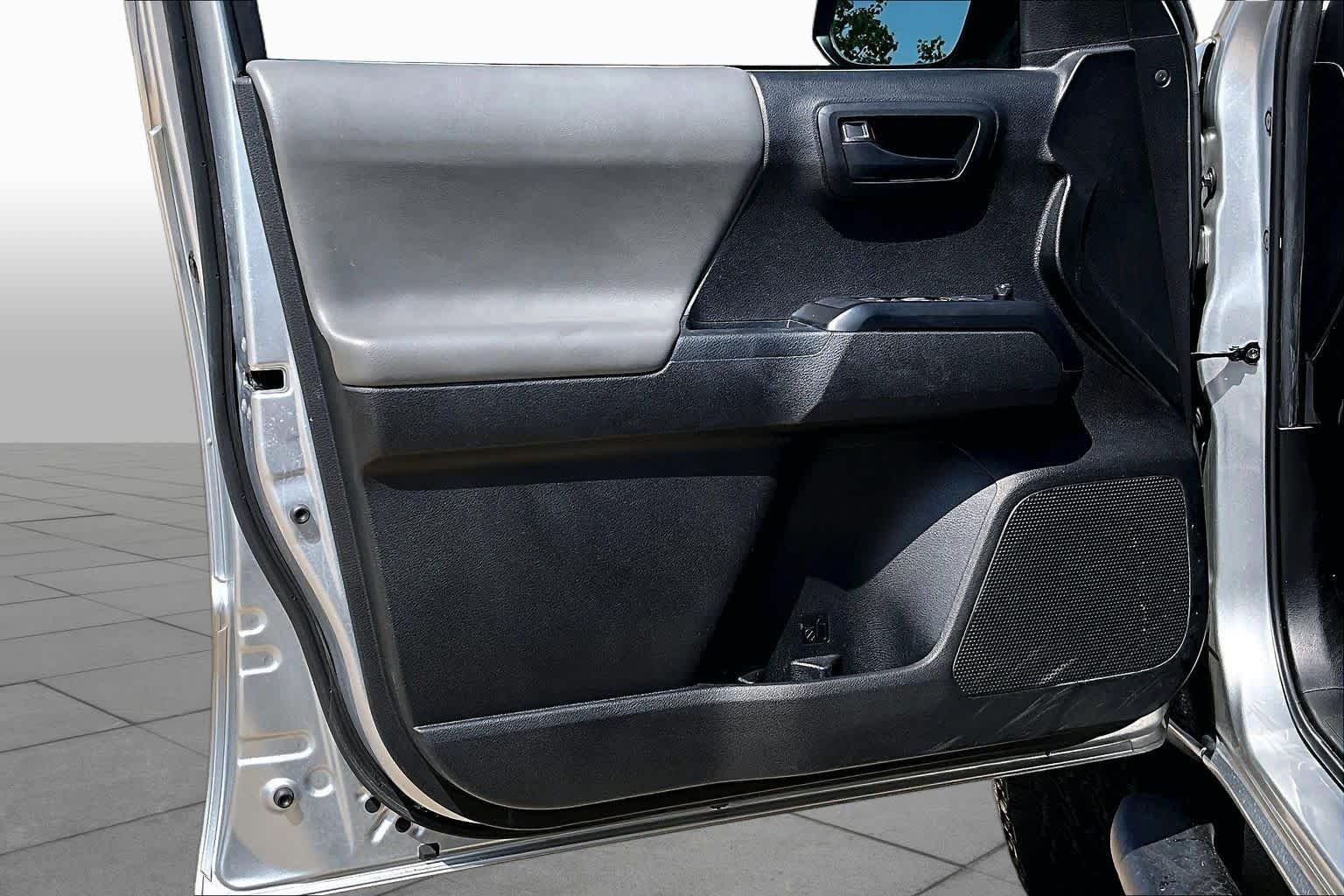Used 2022 Celestial Silver Metallic Toyota SR image 21