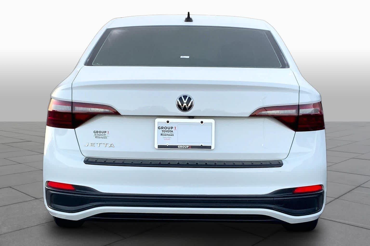 Used 2024 Pure White Volkswagen Sport image 5