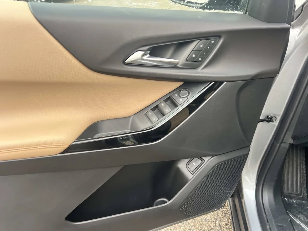 2027 Chevrolet Equinox ACTIV - Photo 11