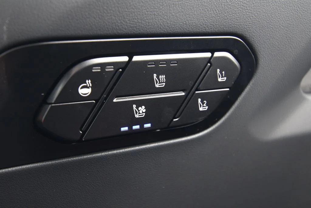 New 2027 Black Kia X-Line SX image 26