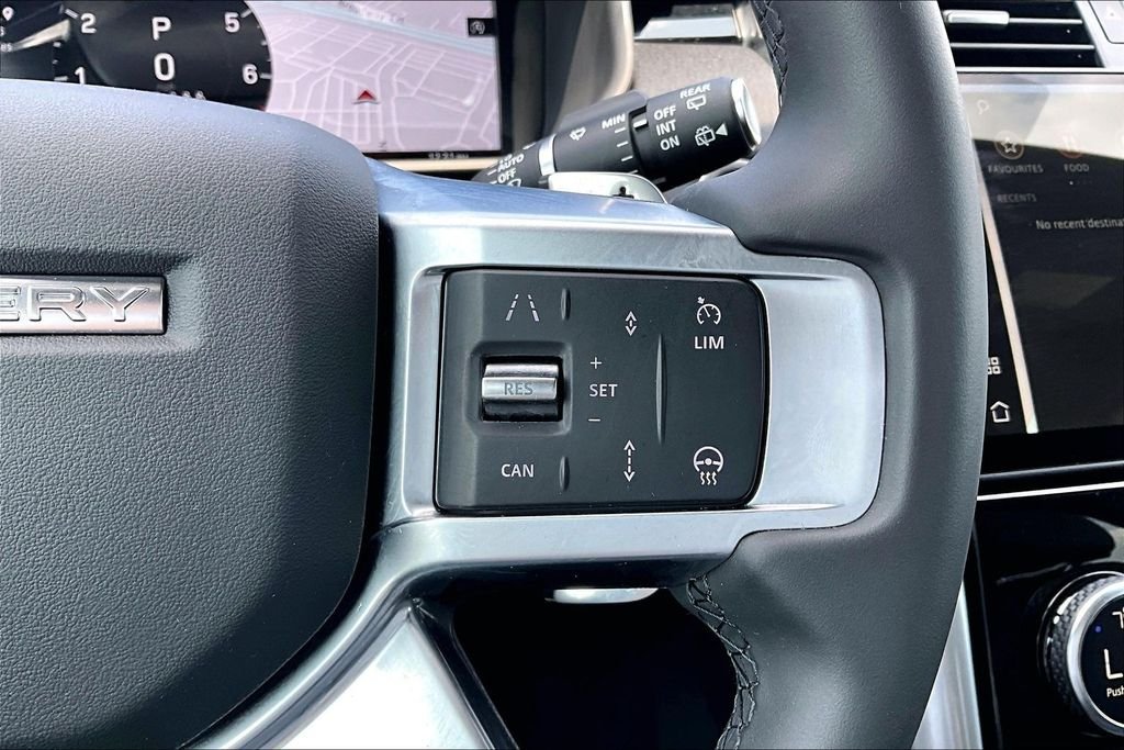 Used 2025 White Land Rover S image 21