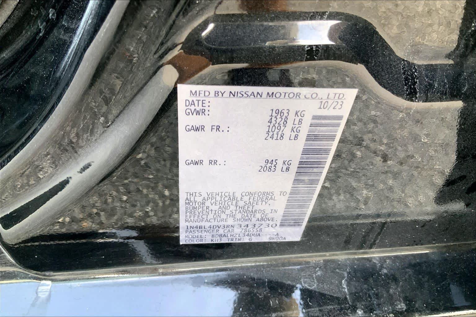Used 2024 Super Black Nissan 2.5 SV image 29