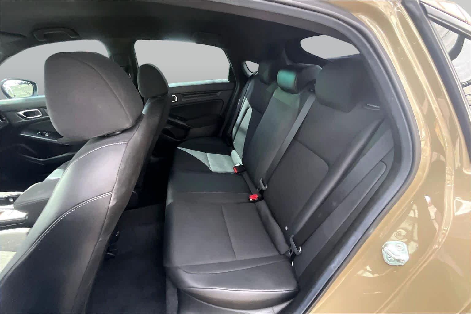 Used 2025 Sand Dune Pearl Honda Sport image 21
