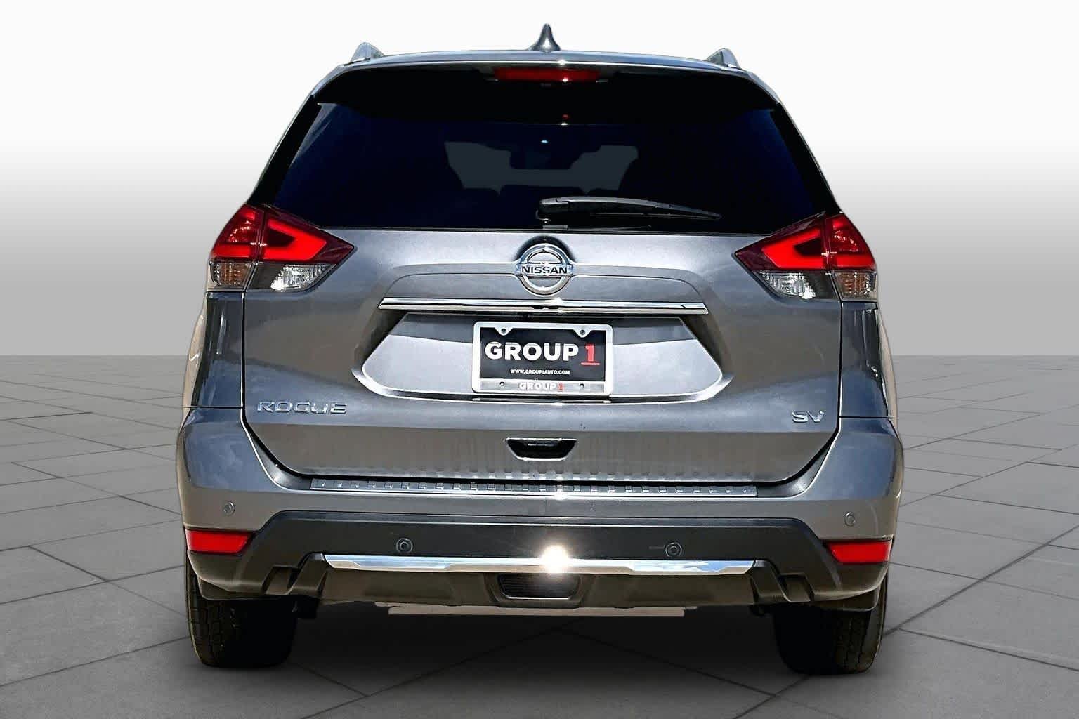 Used 2019 Gun Metallic Nissan SV image 5
