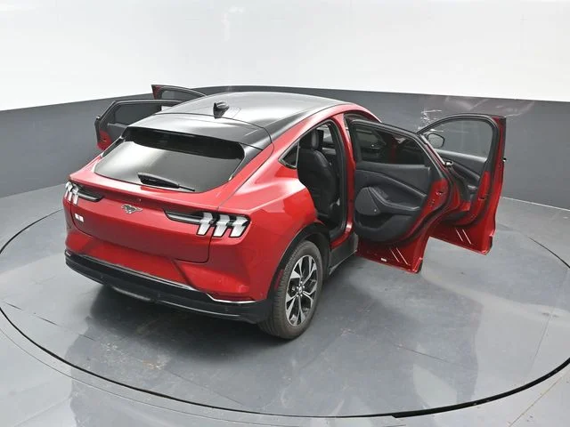 Certified Used 2021 Rapid Red Metallic Tinted Clearcoat Ford Premium image 23