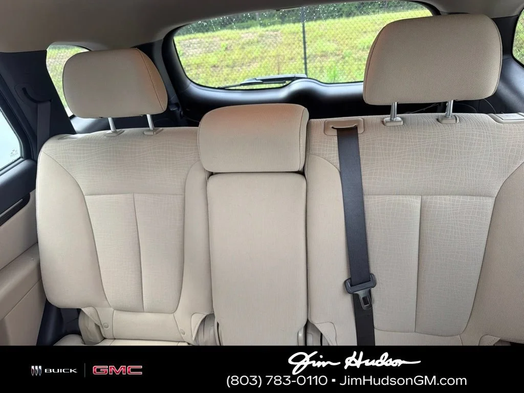 Used 2010 Red Hyundai GLS image 10