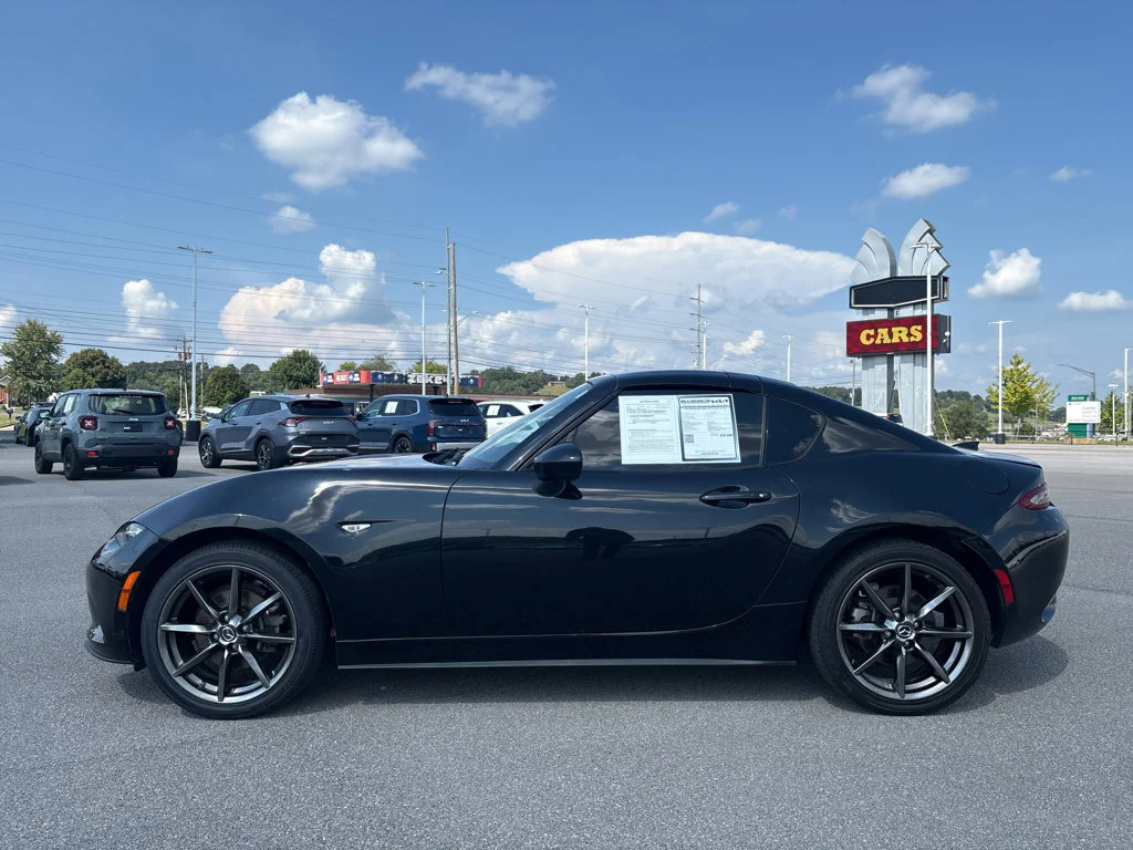 Used 2018 Black Mazda Grand Touring image 2