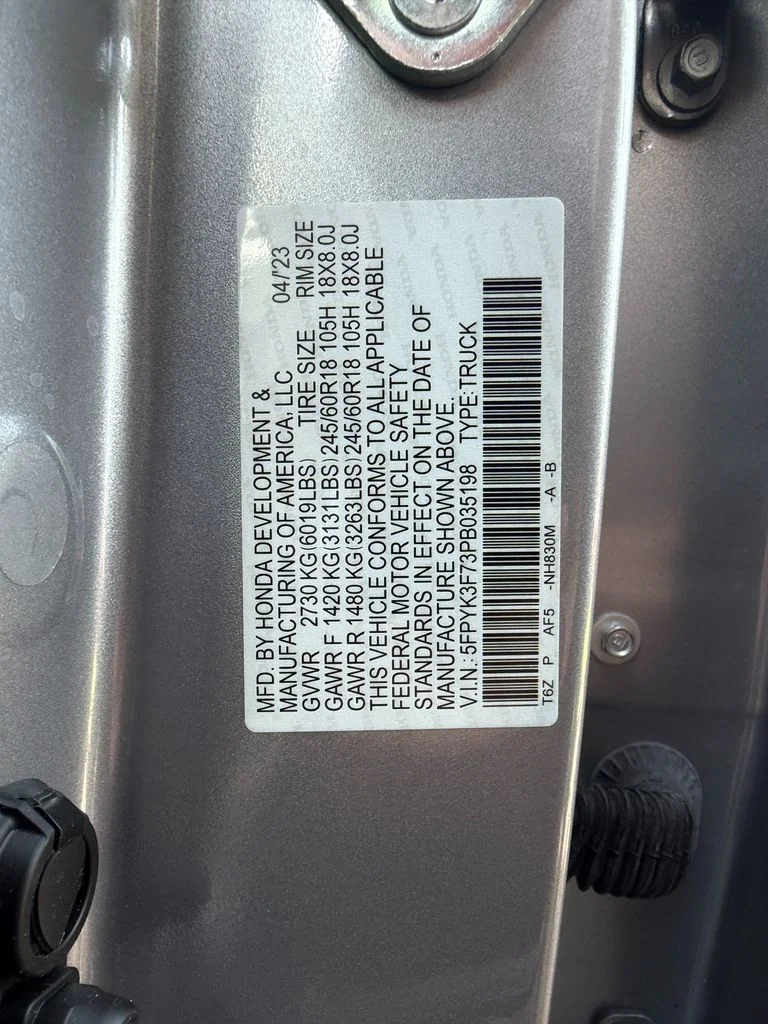 Used 2023 Lunar Silver Metallic Honda AWD RTL-E image 29