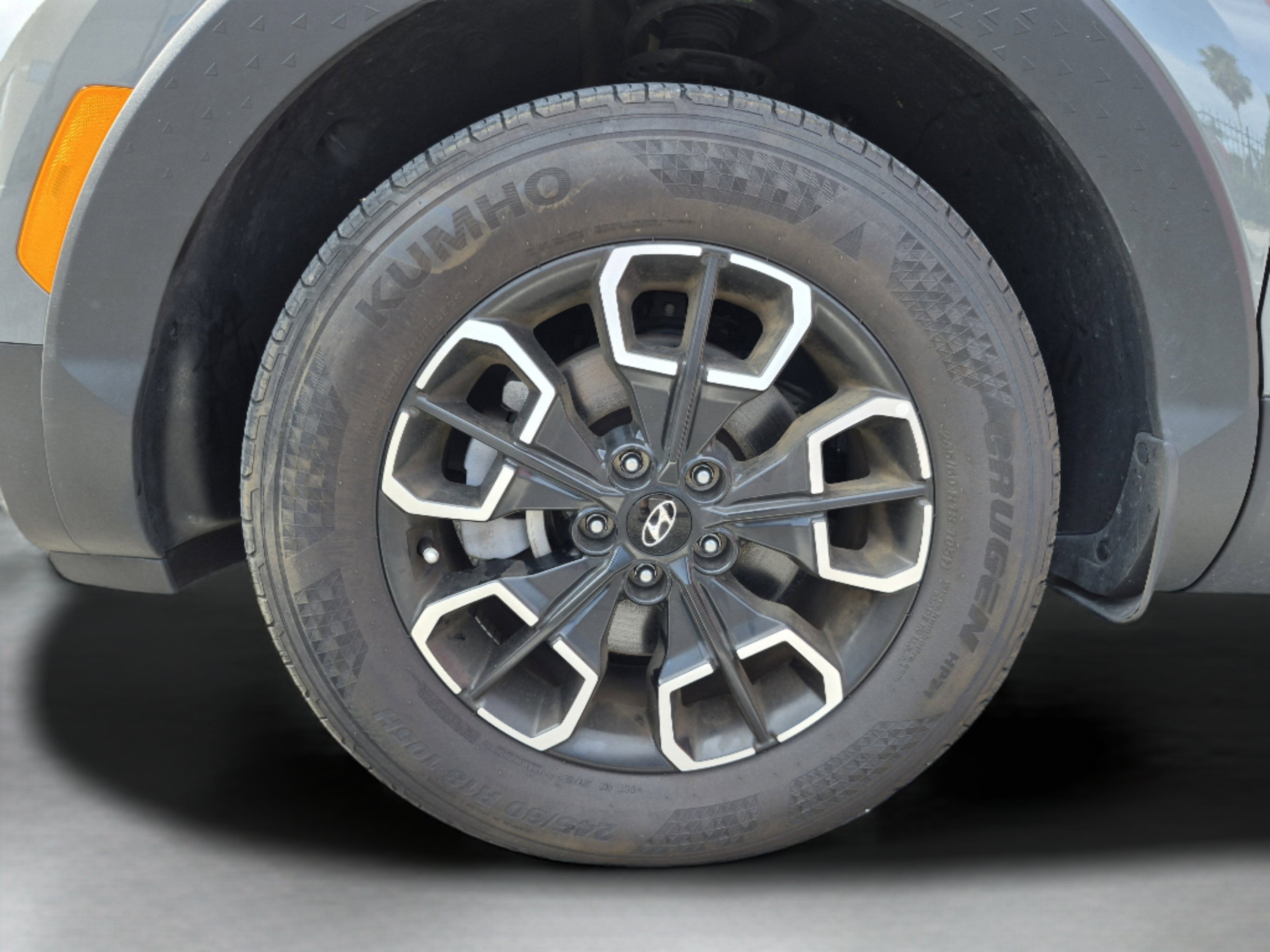 Used 2023 Hampton Gray Hyundai SEL image 55