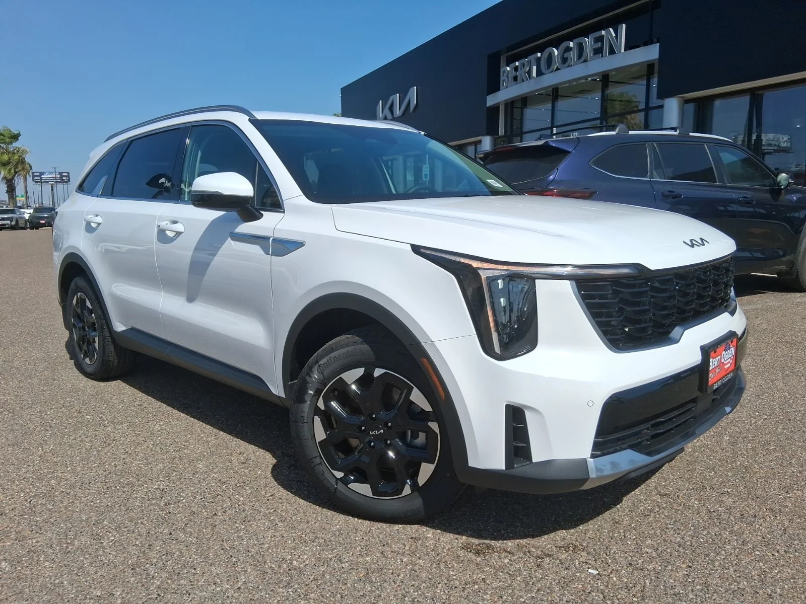 New 2026 White Kia S image 1