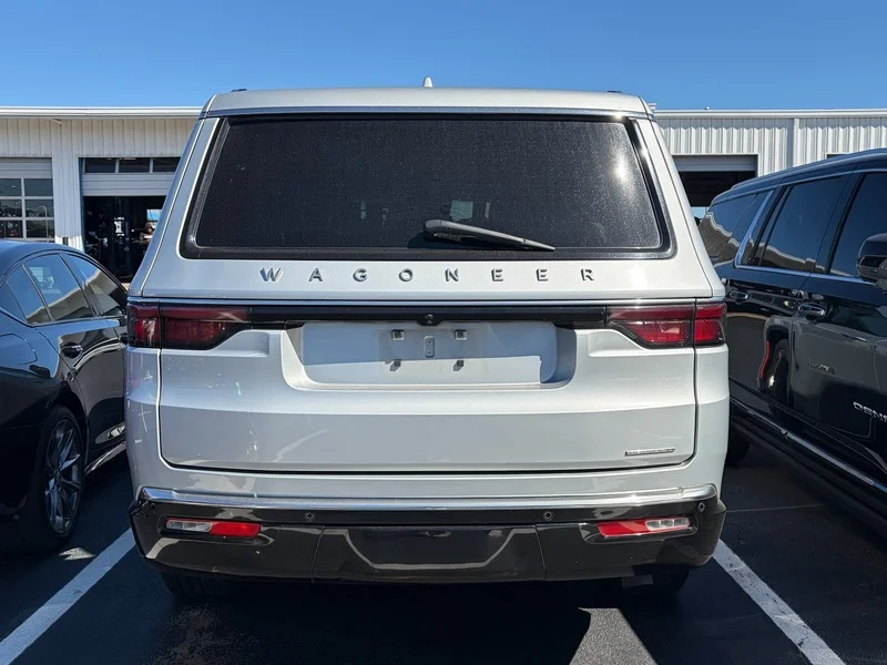 Used 2022 Silver JEEP SERIES III image 7