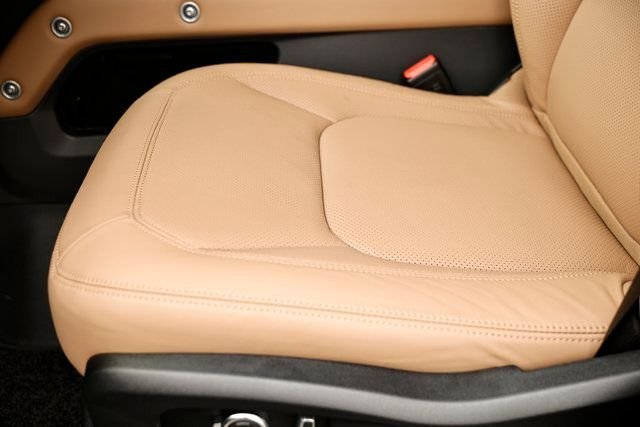 New 2026 Woolstone Green LAND ROVER S image 29