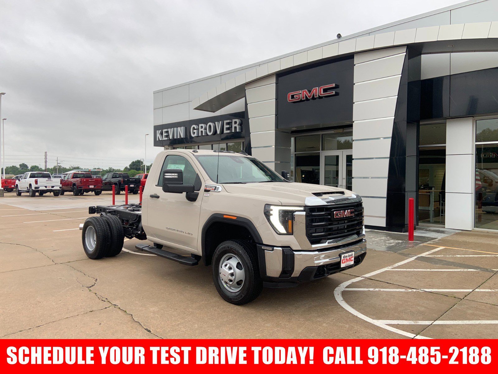 2026 GMC Sierra 4WD Regular Cab Chassis LWB Pro's photo