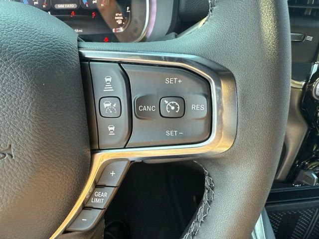 New 2026 Molten Red Pearl-Coat Exterior Paint RAM LARAMIE image 23