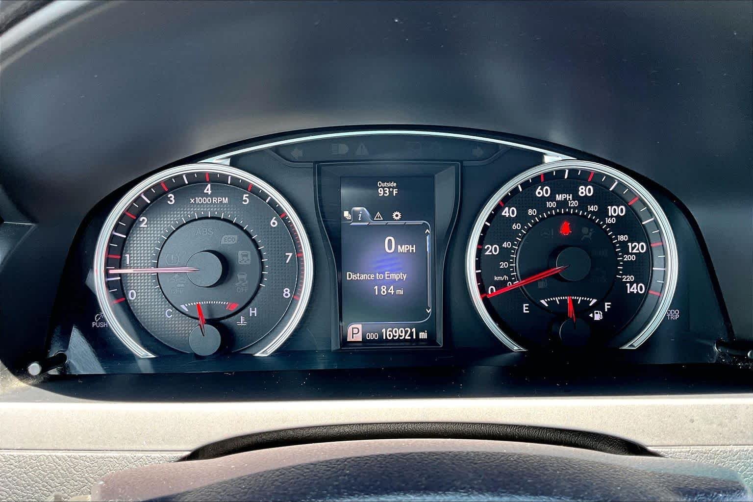Used 2016 Creme Brulee Mica Toyota SE image 26