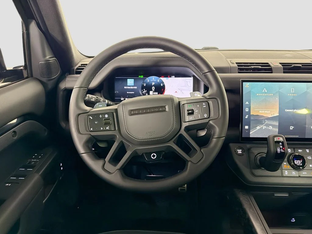 New 2026 Narvik Black Land Rover OCTA Black image 24
