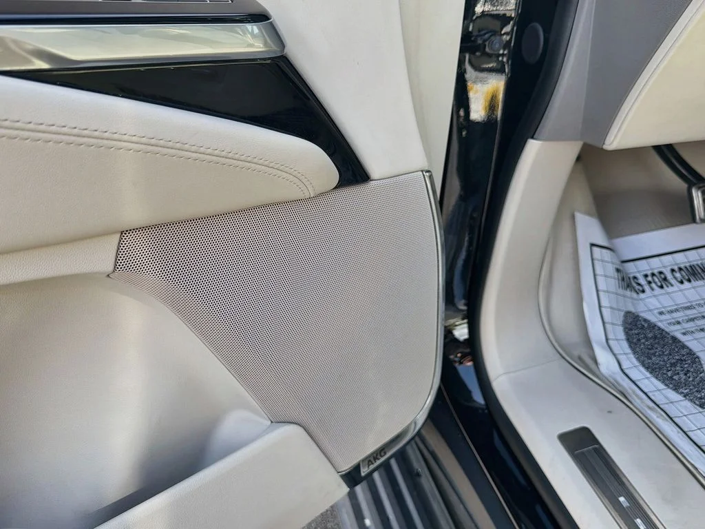 Used 2025 Black Cadillac Sport Platinum image 19