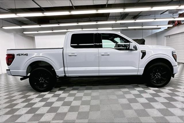 Used 2025 Space White Metallic Ford Platinum image 16
