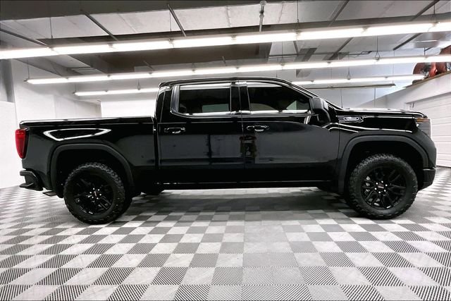 Used 2026 Onyx Black GMC Elevation image 15
