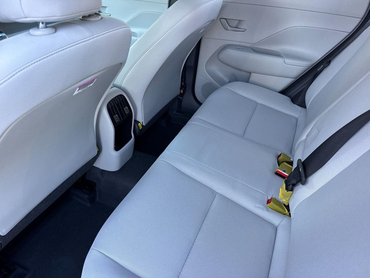 New 2027 Gray Hyundai SEL Sport FWD image 11