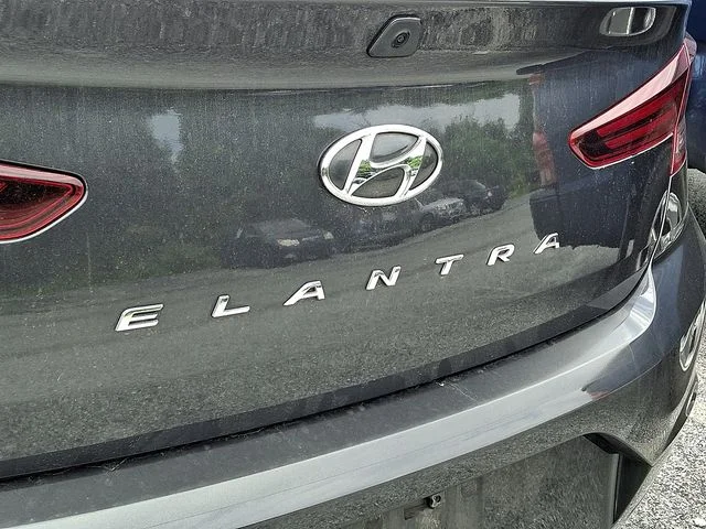 Used 2020 Gray Hyundai Value Edition image 13