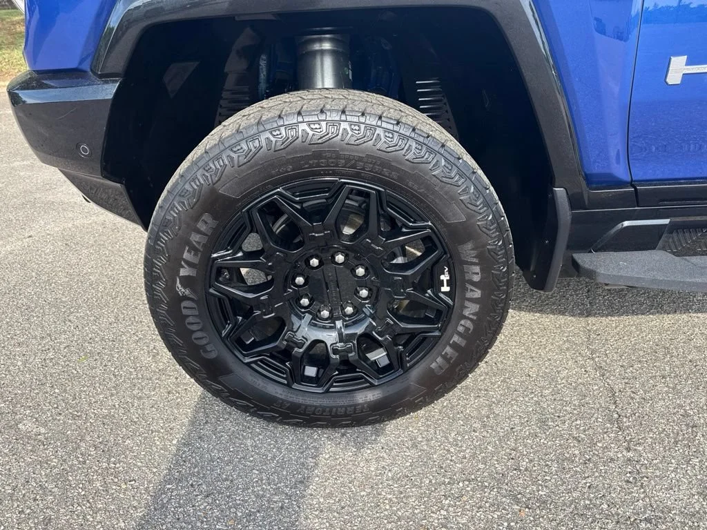 Used 2024 Supernova Metallic (Dark Blue) GMC 2X image 39