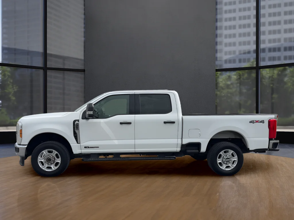 Used 2025 White Ford XLT image 8