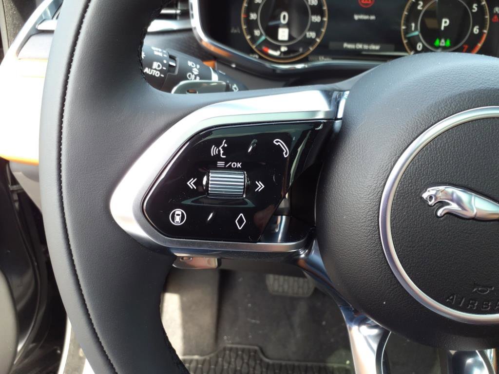 New 2026 Carpathian Grey Premium Metallic Jaguar R-Dynamic S image 15
