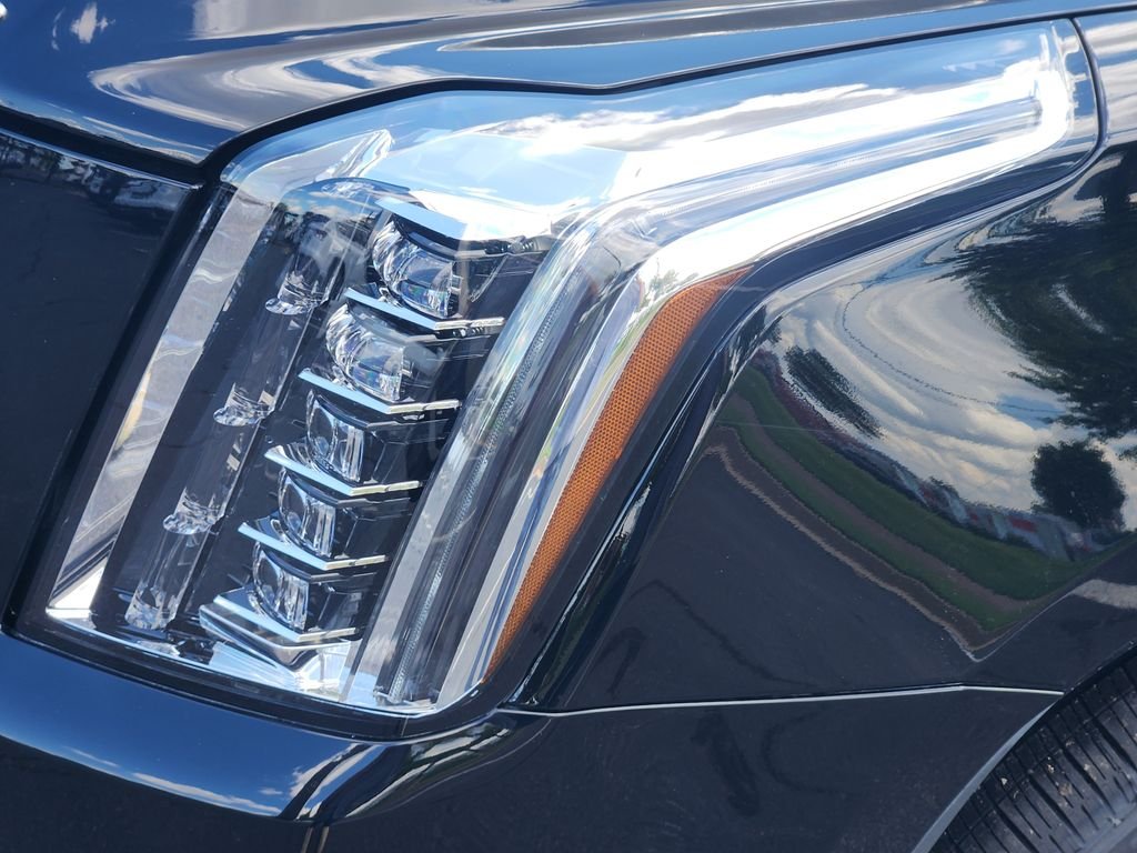 Used 2019 Black Cadillac Platinum Edition image 10