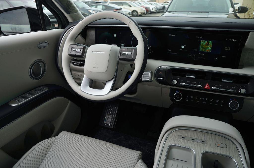 New 2026 Abyss Black Pearl Hyundai Calligraphy image 15