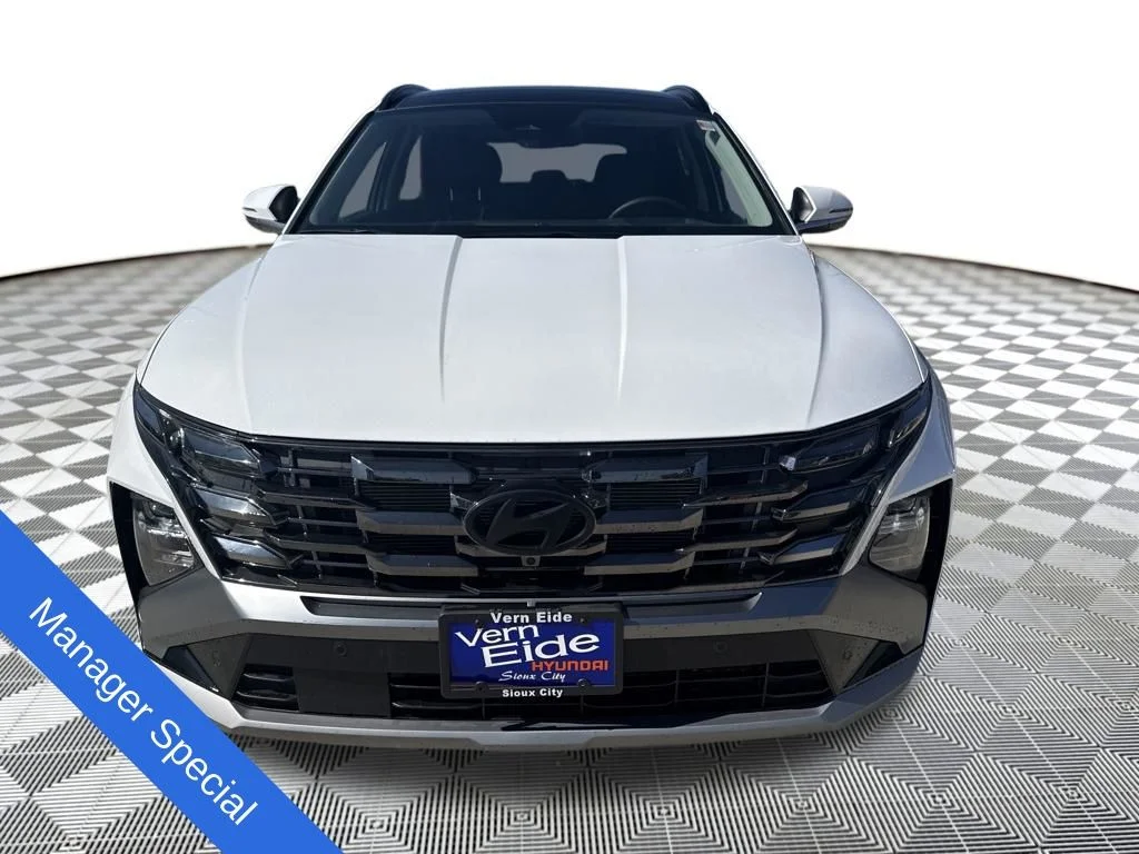 2025 Hyundai Tucson Limited - Photo 9